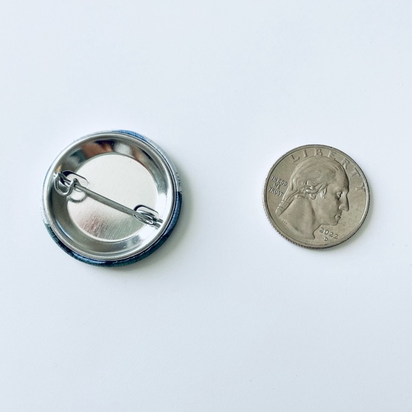 📍 5/$20 Robot Pin Button - Picture 2 of 2